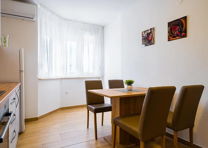 City View Apartment